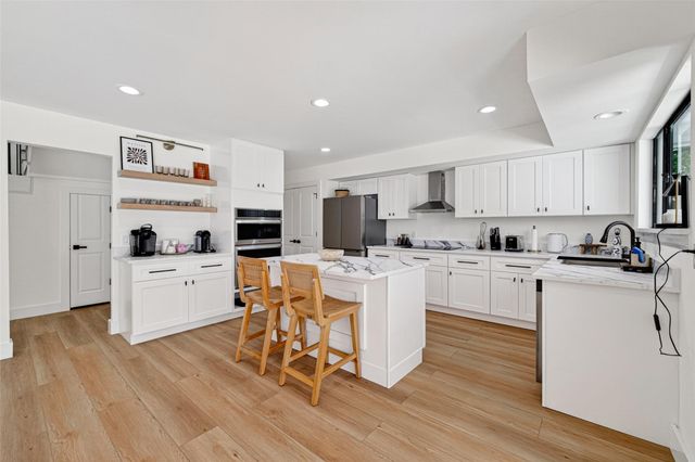6406 Via Espana Drive, Houston, TX 77083