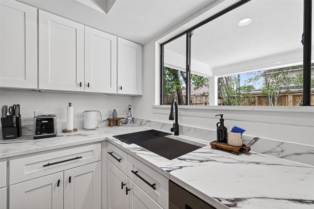 6406 Via Espana Drive, Houston, TX 77083