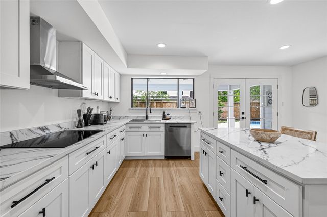 6406 Via Espana Drive, Houston, TX 77083
