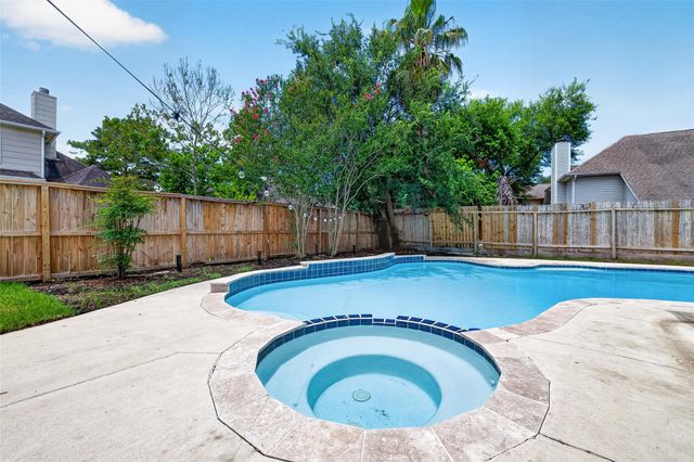 6406 Via Espana Drive, Houston, TX 77083
