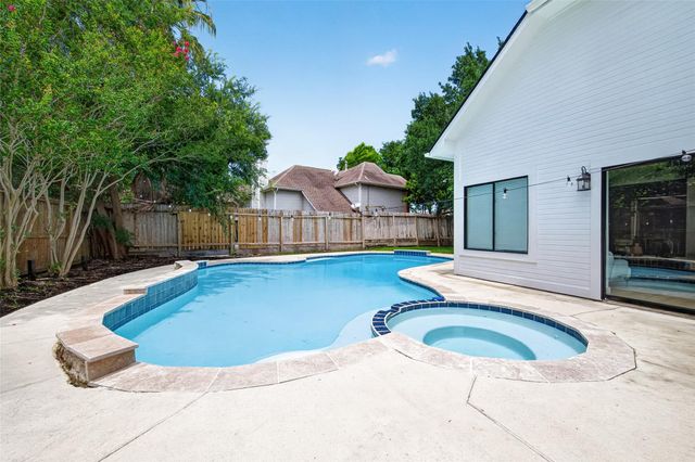 6406 Via Espana Drive, Houston, TX 77083