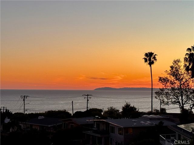 2155 Temple Hills, Laguna Beach, CA 92651