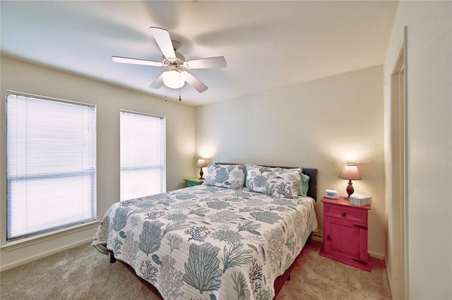 1925 East Lake Drive, Huntsville, TX 77340
