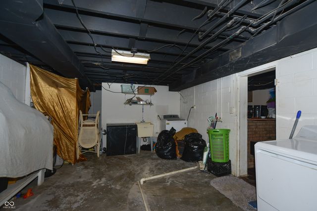 5414 E 11th Street, Indianapolis, IN 46219