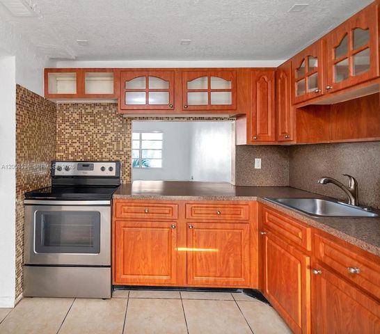 19105 NE 2nd Avenue 2118, Miami, FL 33179