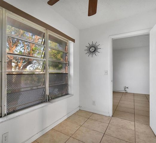19105 NE 2nd Avenue 2118, Miami, FL 33179