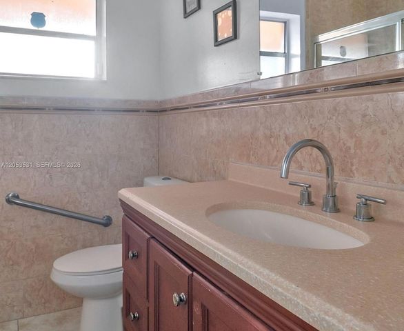 19105 NE 2nd Avenue 2118, Miami, FL 33179