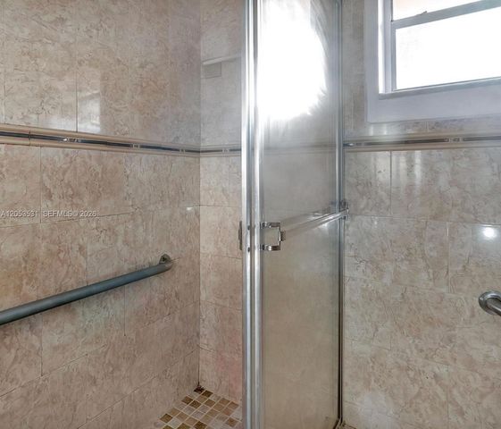 19105 NE 2nd Avenue 2118, Miami, FL 33179