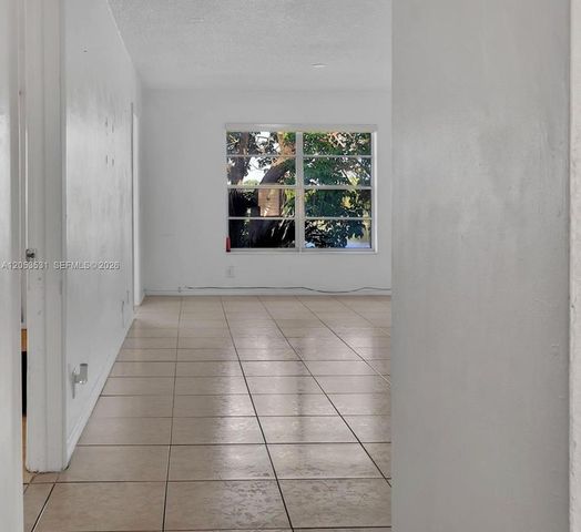 19105 NE 2nd Avenue 2118, Miami, FL 33179