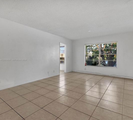 19105 NE 2nd Avenue 2118, Miami, FL 33179