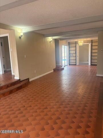 912 ARGENTINA Street, El Paso, TX 79903