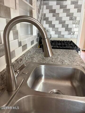 912 ARGENTINA Street, El Paso, TX 79903