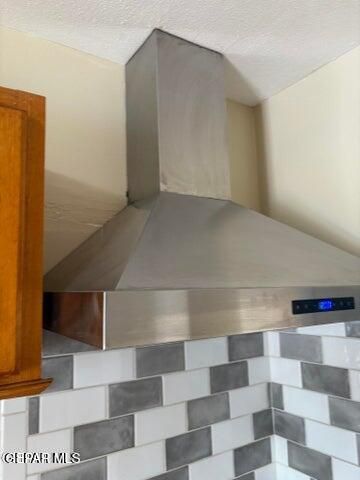 912 ARGENTINA Street, El Paso, TX 79903