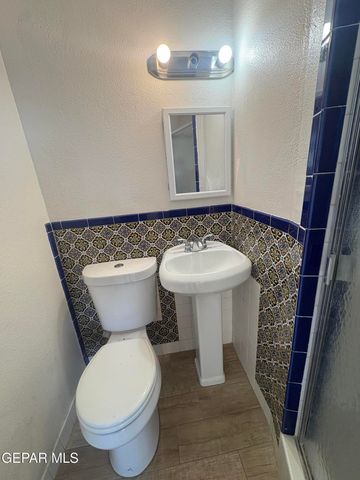 912 ARGENTINA Street, El Paso, TX 79903