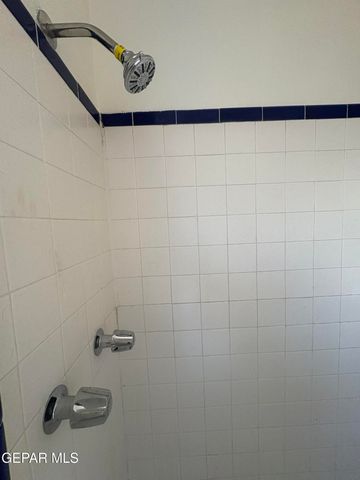 912 ARGENTINA Street, El Paso, TX 79903