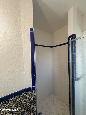 912 ARGENTINA Street, El Paso, TX 79903