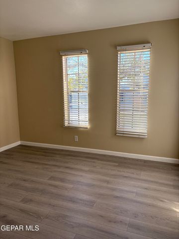 912 ARGENTINA Street, El Paso, TX 79903