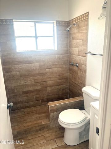 912 ARGENTINA Street, El Paso, TX 79903