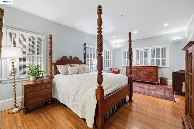 811 Grand St, Alameda, CA 94501