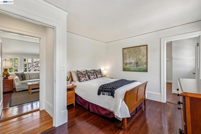811 Grand St, Alameda, CA 94501