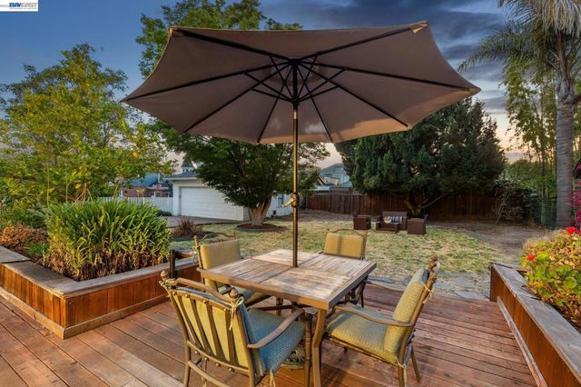 811 Grand St, Alameda, CA 94501