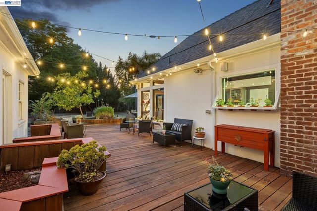 811 Grand St, Alameda, CA 94501