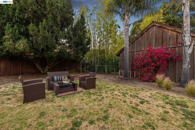 811 Grand St, Alameda, CA 94501