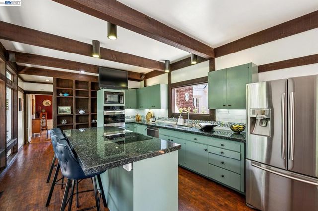 811 Grand St, Alameda, CA 94501