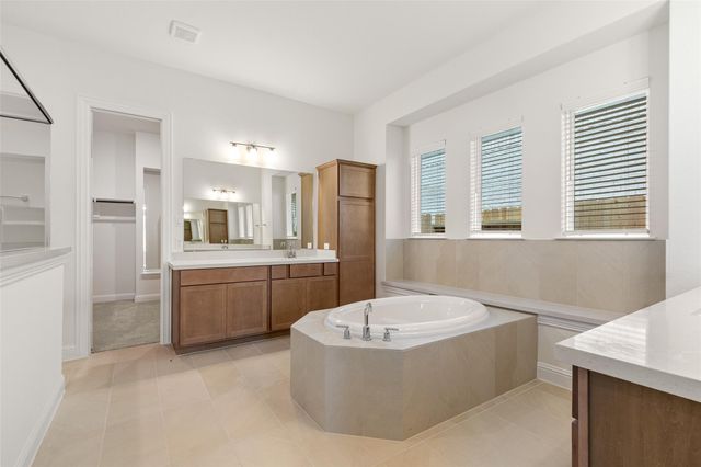 3007 Matador Ranch Trail, Crosby, TX 77532