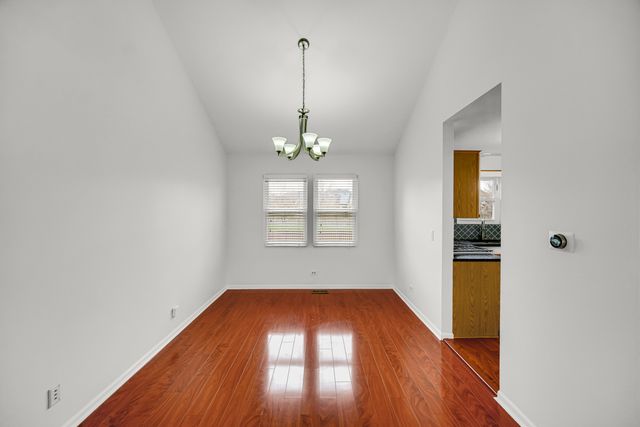 371 Cimarron Court, Aurora, IL 60504