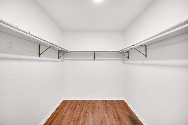 371 Cimarron Court, Aurora, IL 60504