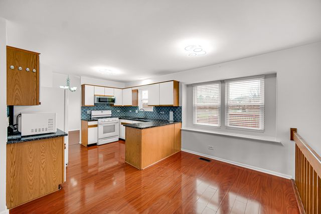 371 Cimarron Court, Aurora, IL 60504