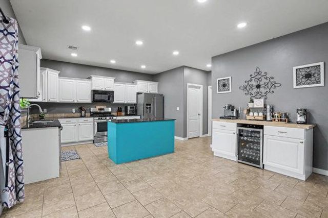 19433 Vista Avenue, Edmond, OK 73012