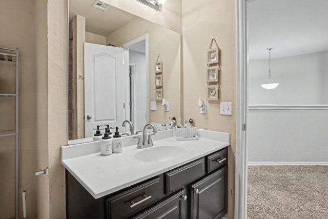 19433 Vista Avenue, Edmond, OK 73012