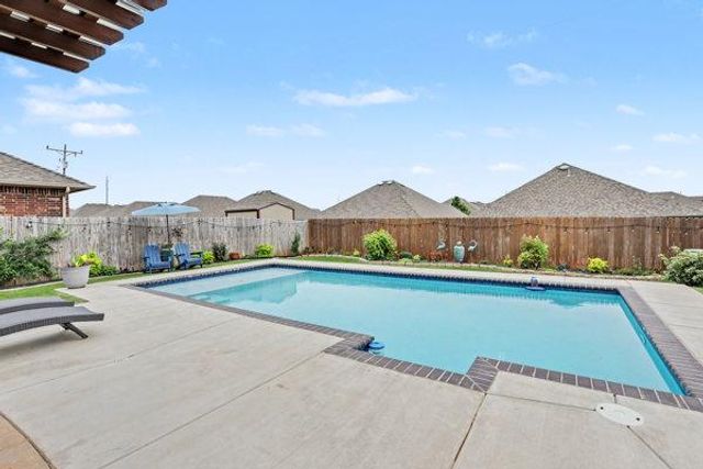 19433 Vista Avenue, Edmond, OK 73012