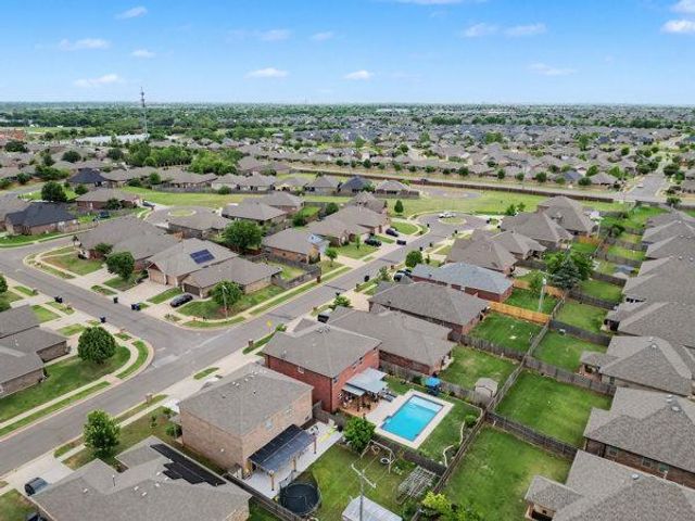 19433 Vista Avenue, Edmond, OK 73012