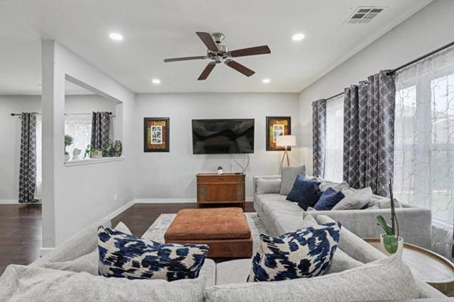 19433 Vista Avenue, Edmond, OK 73012