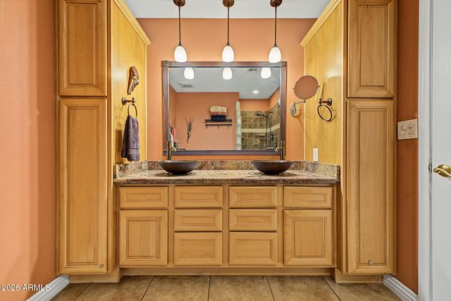 2642 W JUANITA Circle, Mesa, AZ 85202