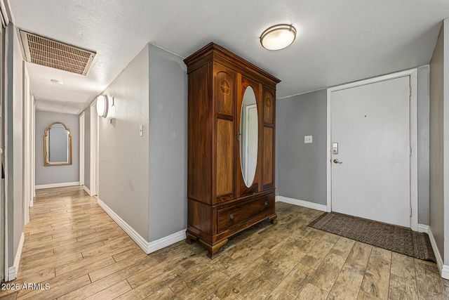 2642 W JUANITA Circle, Mesa, AZ 85202