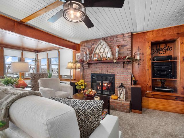 6001 E Island Avenue, Syracuse, IN 46567