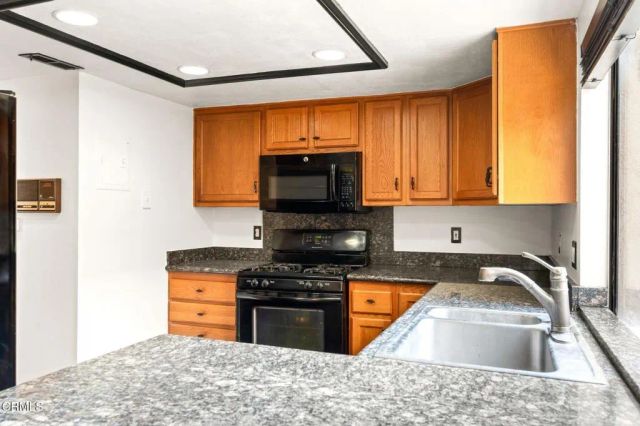 2454 Manzanita Drive, Oxnard, CA 93033