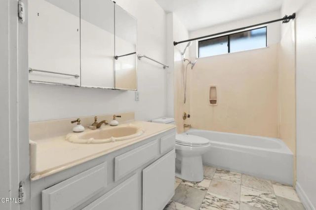 2454 Manzanita Drive, Oxnard, CA 93033