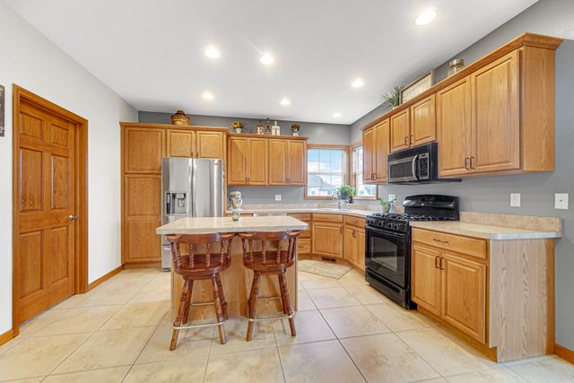 215 Talon Drive, Valparaiso, IN 46385