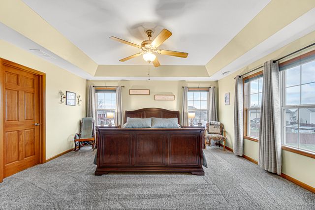 215 Talon Drive, Valparaiso, IN 46385