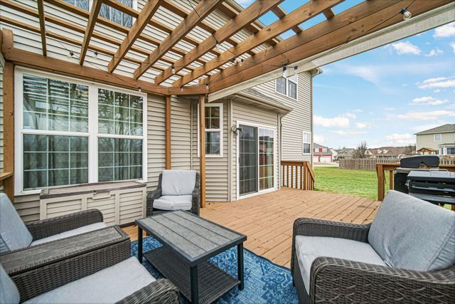 215 Talon Drive, Valparaiso, IN 46385