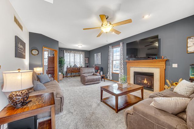 215 Talon Drive, Valparaiso, IN 46385