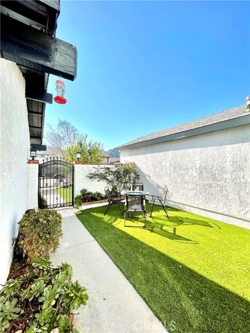 10238 Brooke, Chatsworth (los Angeles), CA 91311
