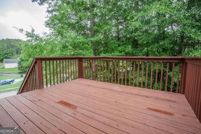 126 W Woodland Manor, Temple, GA 30179