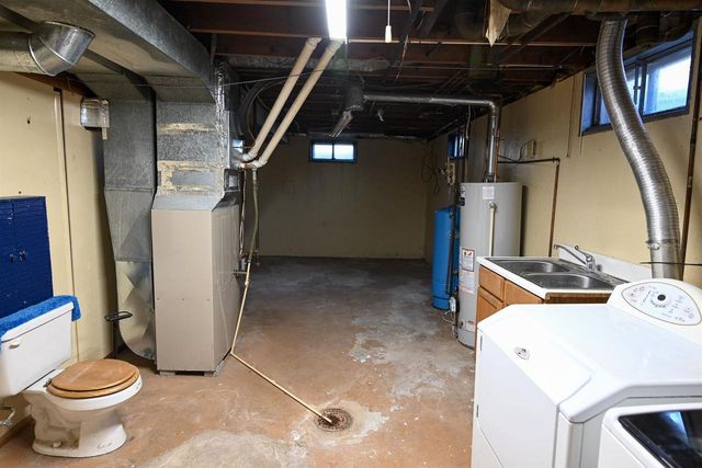 W8108 Dunning Road, Pardeeville, WI 53954