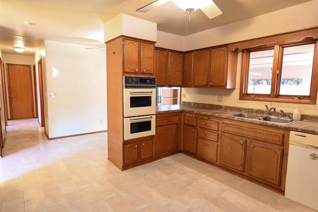 W8108 Dunning Road, Pardeeville, WI 53954